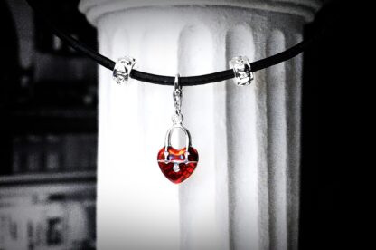 Real leather collar necklace pendant heart