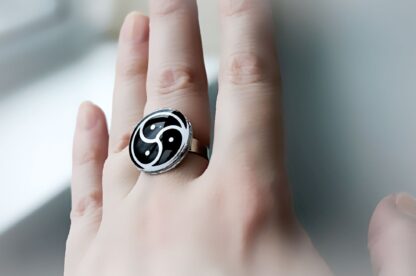 triskele bdsm jewelry ring