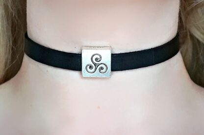 BDSM symbol triskele submissive collar leather choker
