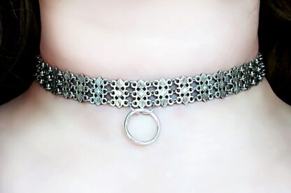 Submissive BDSM collar o ring choker necklace