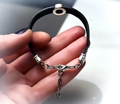 Submissive dominant BDSM jewelry bracelet triskele symbol triskelion