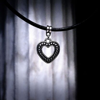 Submissive collar BDSM jewelry heart