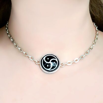 BDSM symbol triskele triskelion collar metal necklace