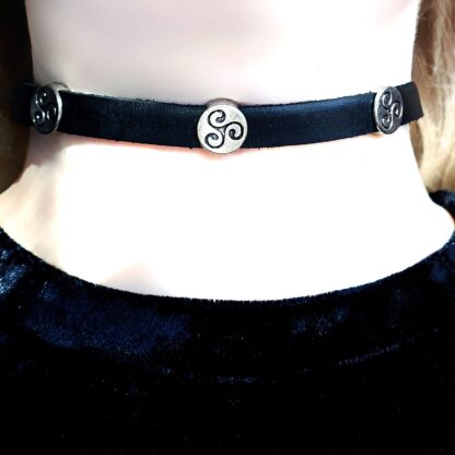Steampunk BDSM jewelry triskele symbol submissive day collar