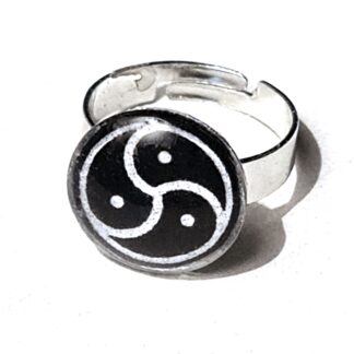 Steampunk BDSM jewelry triskele symbol ring