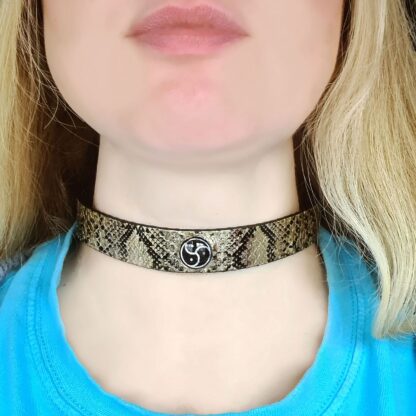 day collar triskele necklace vegan choker