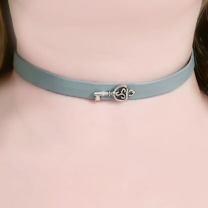 Steampunk BDSM jewelry submissive collar triskele key necklace vegan leather choker dominant gift for subs - Image 3